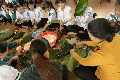 Hoạt động trải nghiệm Hội thi vui gói bánh chưng – tưng bừng đón tết