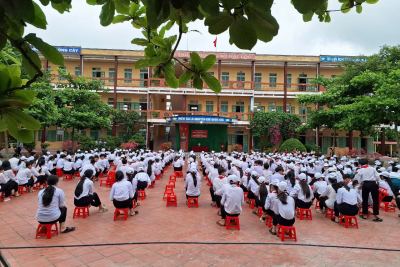 TRƯỜNG THCS HẢI LỘC VỚI CUỘC THI “RUNG CHUÔNG VÀNG – THEO DẤU CHÂN BÁC”