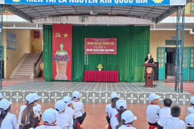 SINH HOẠT DƯỚI CỜ – TÌM HIỂU TRUYỀN THỐNG NHÀ TRƯỜNG