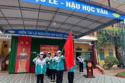 TRƯỜNG THCS HẢI LỘC, NINH BÌNH – SINH HOẠT DƯỚI CỜ TUẦN 13: CHỦ ĐỀ ” PHÁT ĐỘNG THÁNG HÀNH ĐỘNG QUỐC GIA PHÒNG, CHỐNG HIV/AIDS”