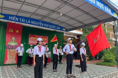 TRƯỜNG THCS HẢI LỘC, NINH BÌNH – SINH HOẠT DƯỚI CỜ TUẦN 6: CHỦ ĐỀ ” LỄ ĐÓN THƯ BÁC VÀ PHÁT ĐỘNG PHONG TRÀO HỘI GIẢNG, HỘI HỌC “